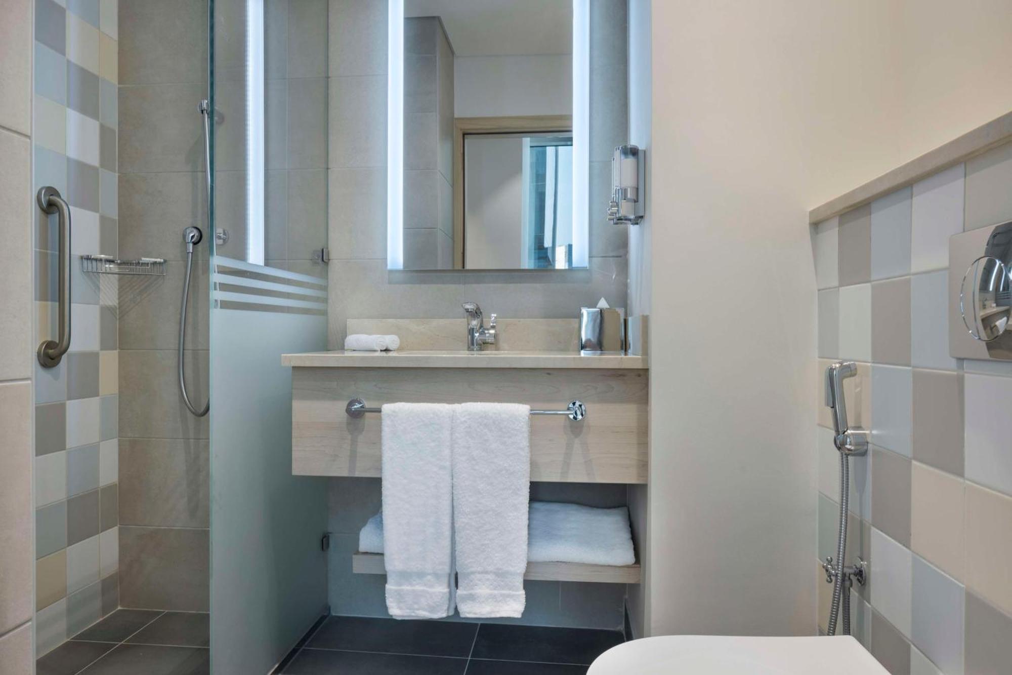 Hampton By Hilton Doha Old Town Hotell Eksteriør bilde